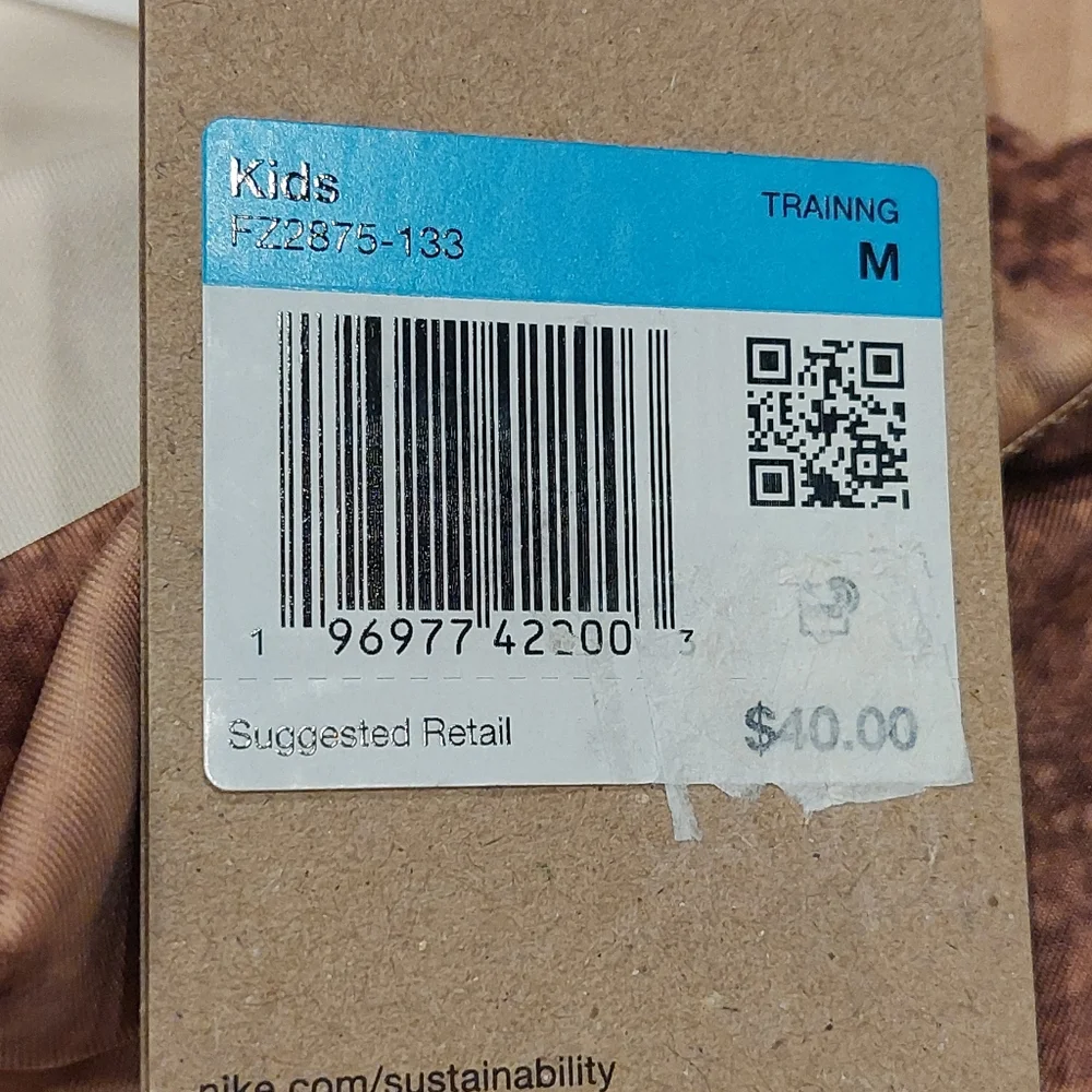 Nike Kids Leggings in Brown and Tan - Picture 8 of 8